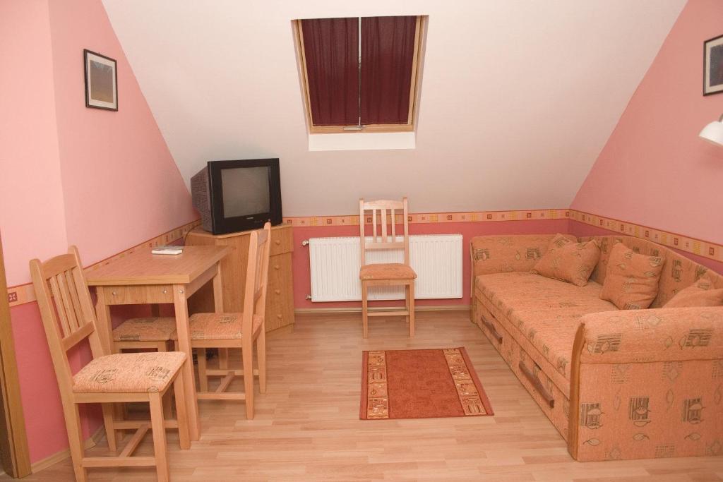 Erdos Apartments Mosonmagyarovar Exterior photo