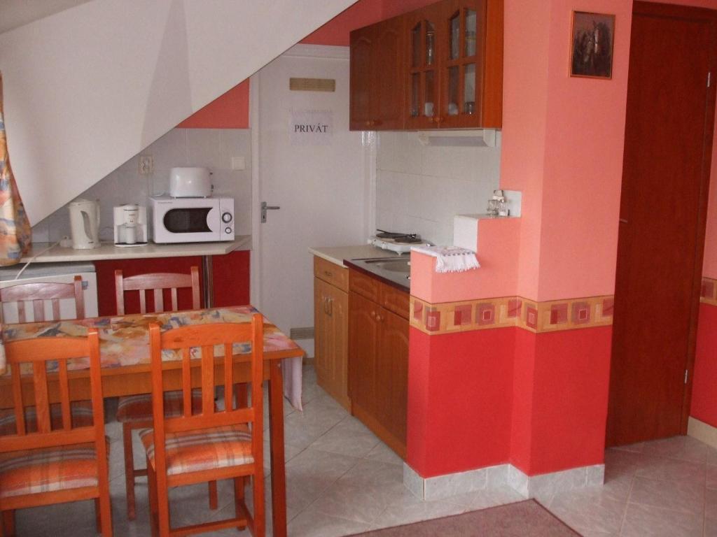 Erdos Apartments Mosonmagyarovar Exterior photo